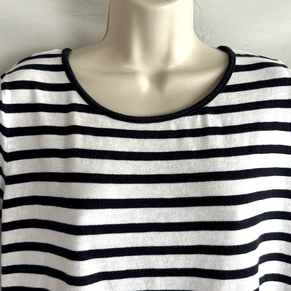 Crown & Ivy Navy & White Striped Lace-Up Back Shift Dress | Size Extra Large - Picture 2 of 9